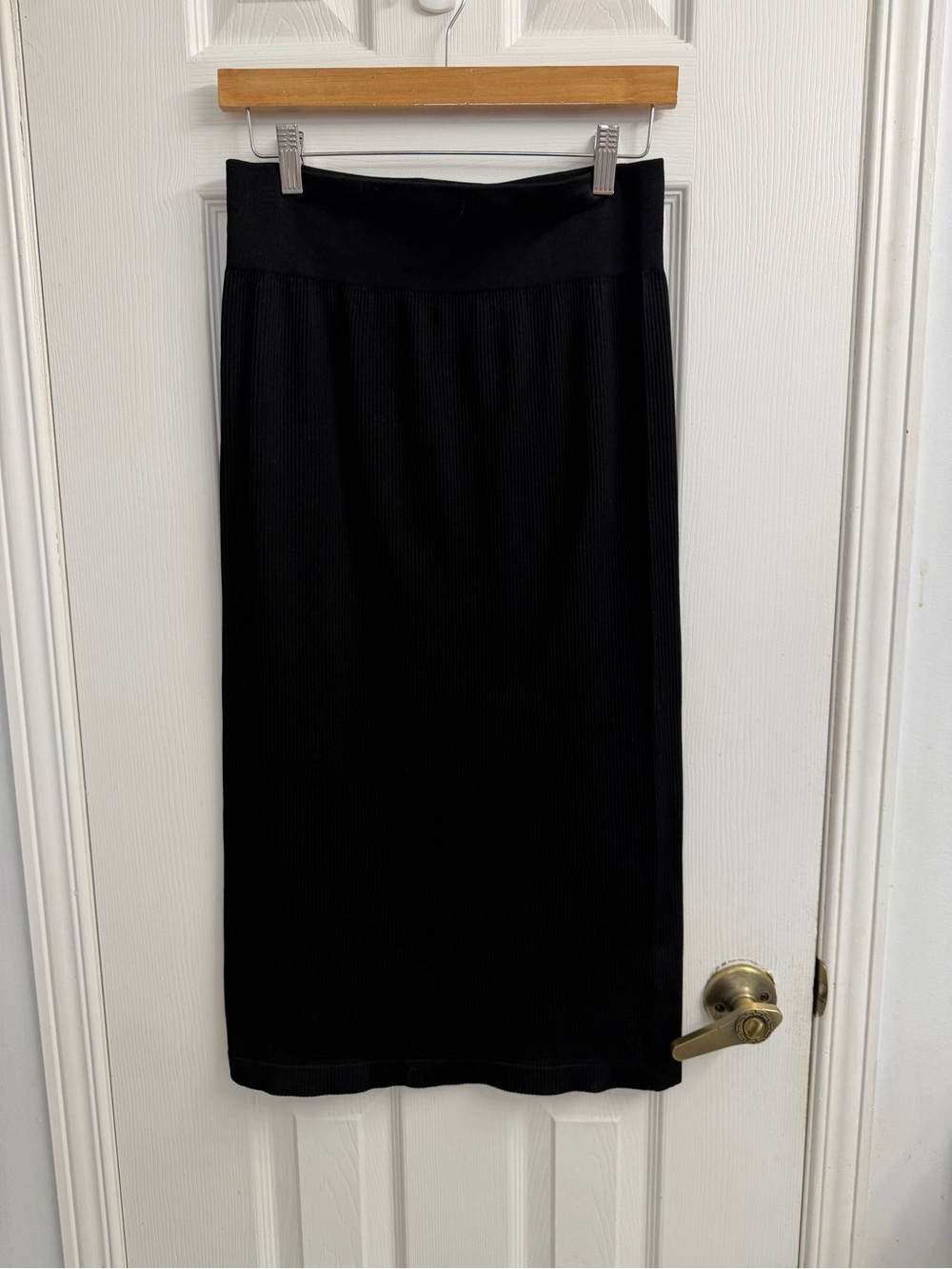 Lily Morgan Black Ribbed Midi Skirt Womens L/XL Stretch Elastic Waist Minimalist